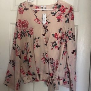 Charming Charlie floral top NWT